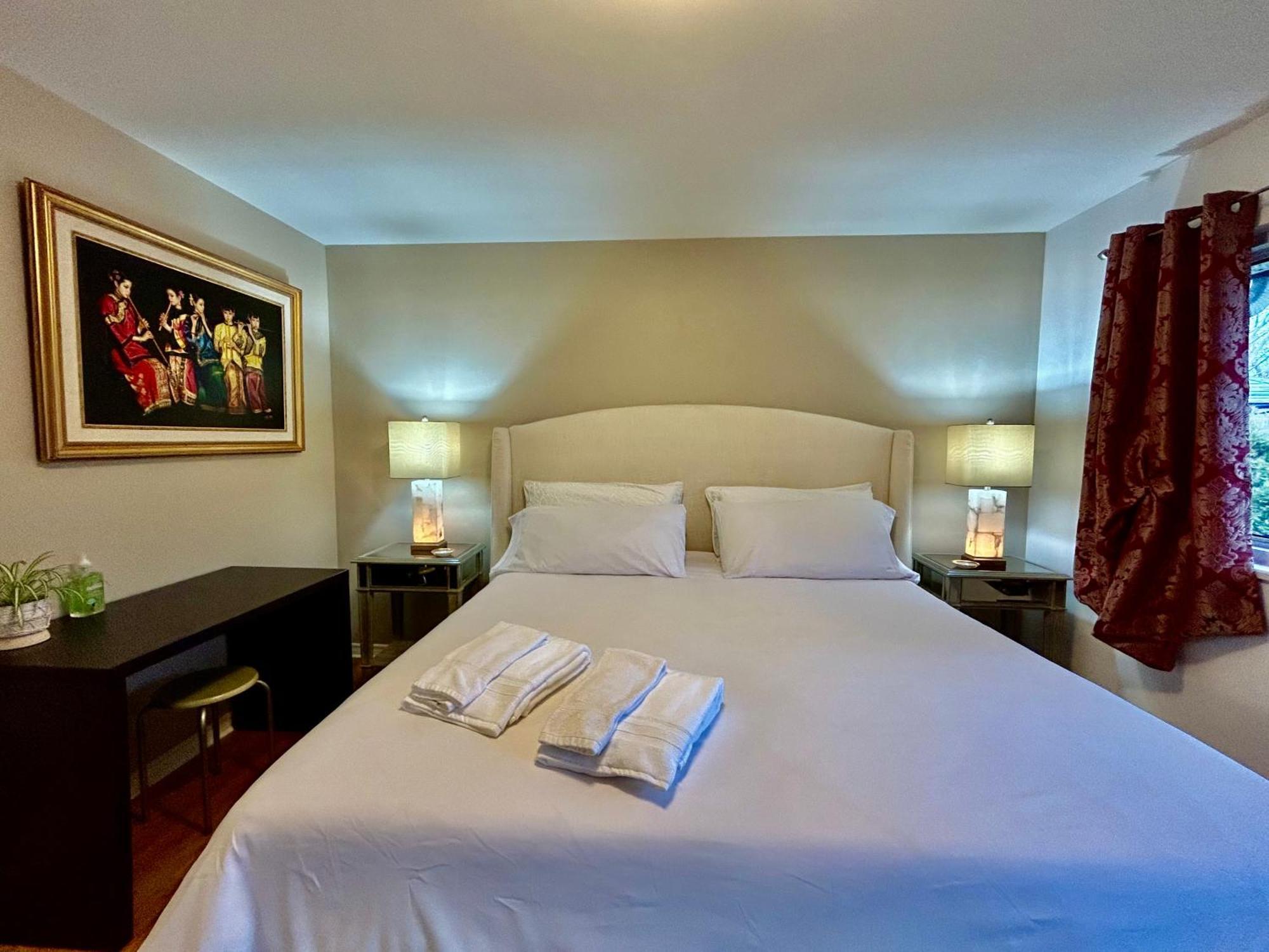 North Nanaimo Gem - Garden-View Room With Private Ensuite ภายนอก รูปภาพ